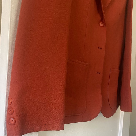 Vintage Red Blazer - Picture 7 of 8